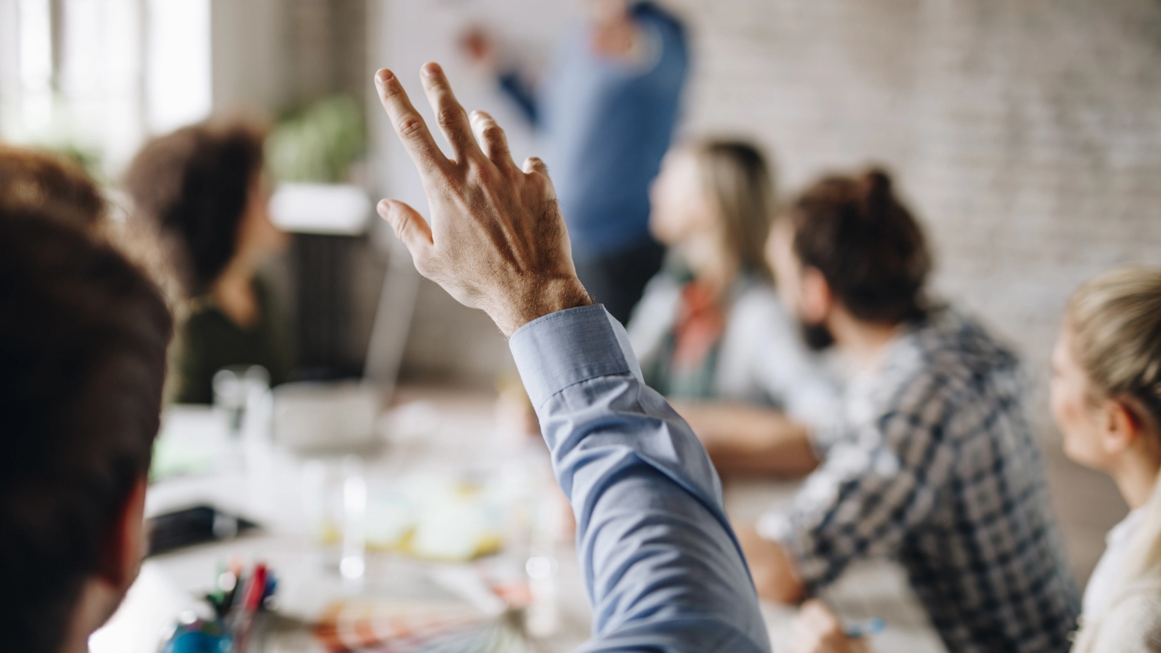 Foto_Bildung_Hände_Menschen