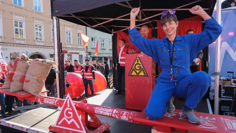 Demo und Kundgebung 3. M+E-Tarifverhandlung in Augsburg