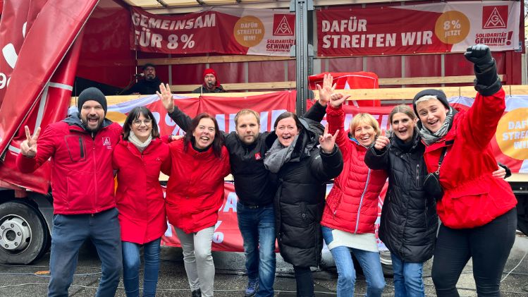 Unser Team nach der Wunderburg Kundgebung 2022